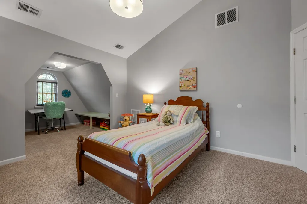1974 Mountjoy Place Lexington KY 40503