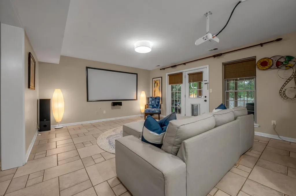 1974 Mountjoy Place Lexington KY 40503