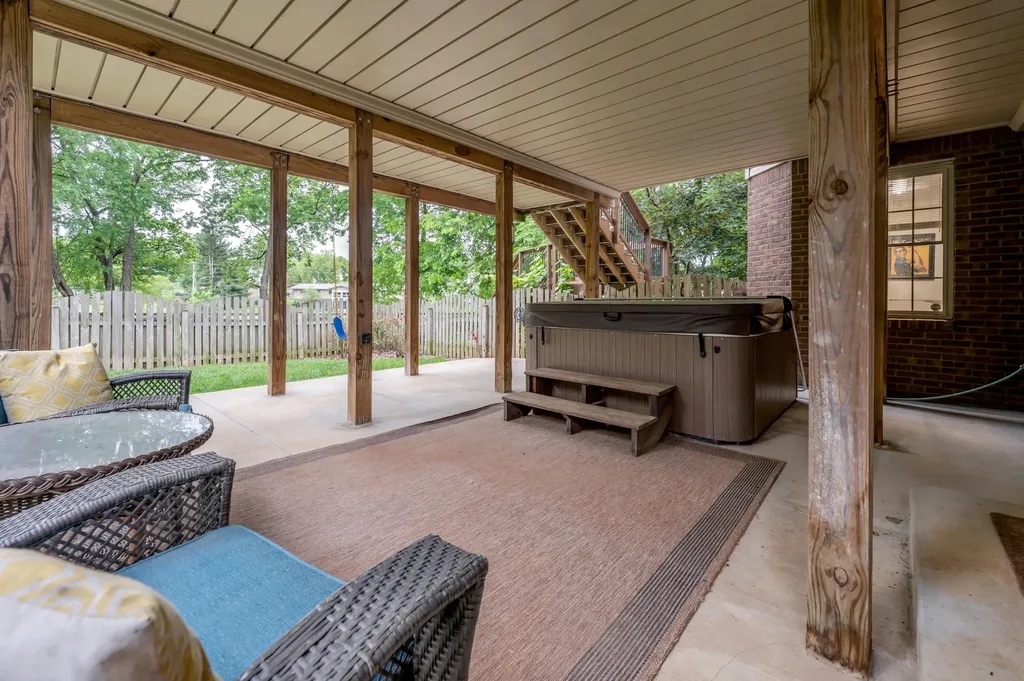 1974 Mountjoy Place Lexington KY 40503