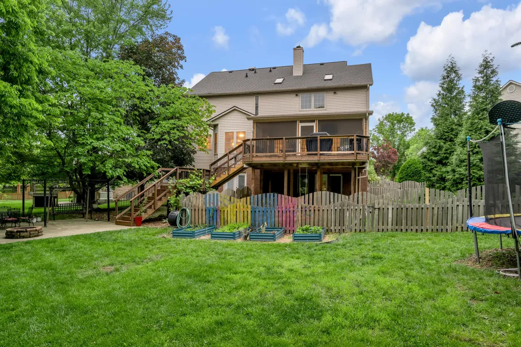 1974 Mountjoy Place Lexington KY 40503