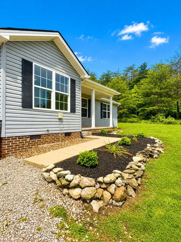 808 Muddy Creek Road Berea KY 40403