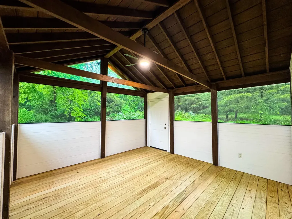 808 Muddy Creek Road Berea KY 40403