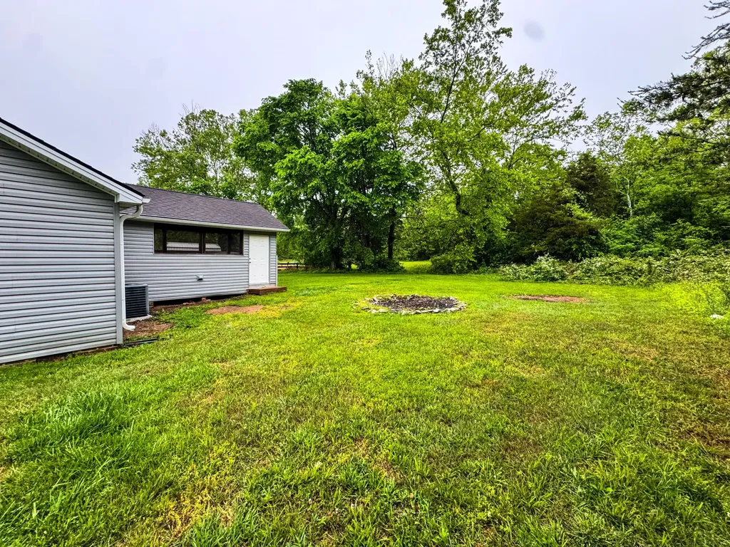 808 Muddy Creek Road Berea KY 40403