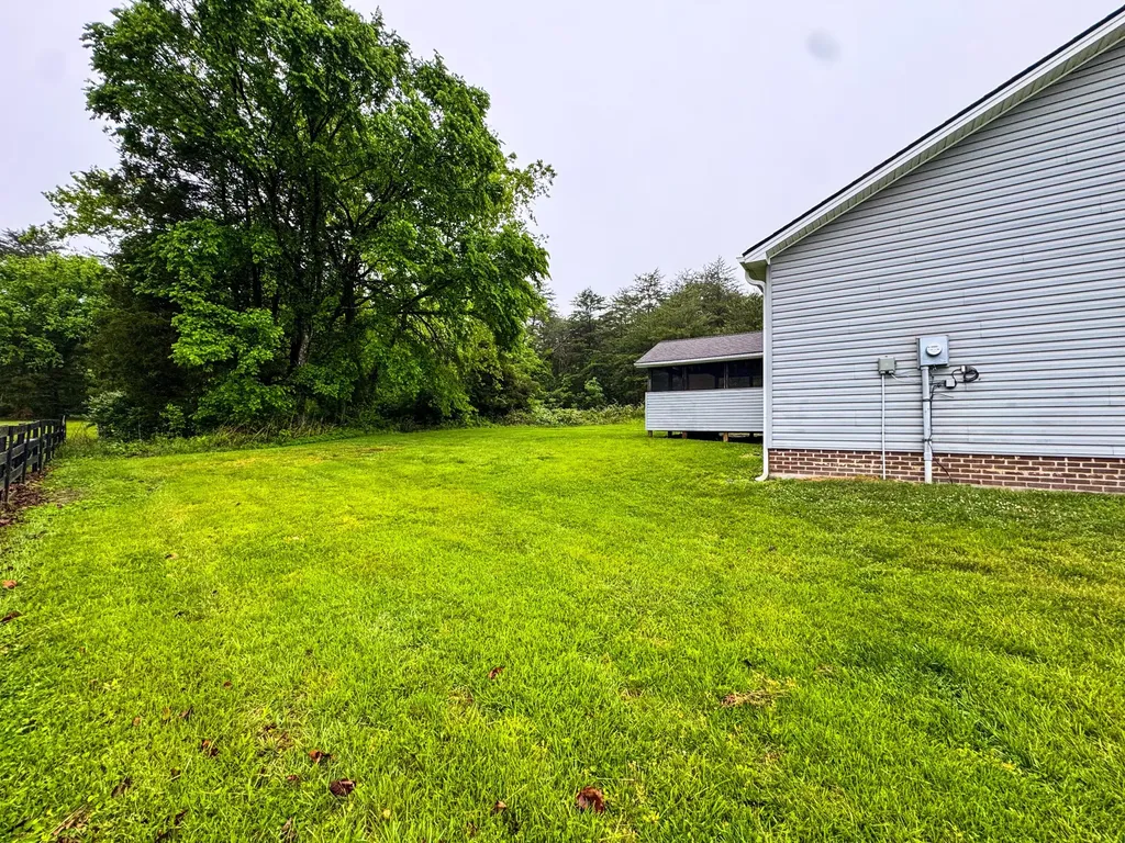 808 Muddy Creek Road Berea KY 40403