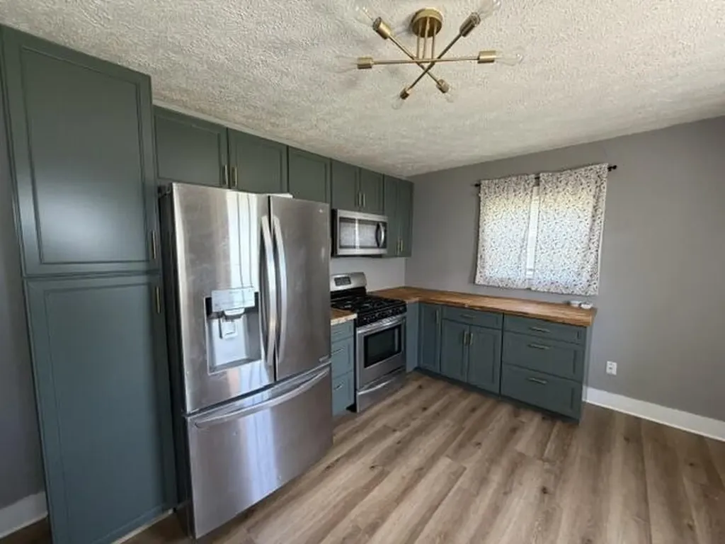 102 Brook Street Harrodsburg KY 40330