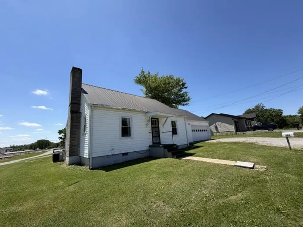 102 Brook Street Harrodsburg KY 40330