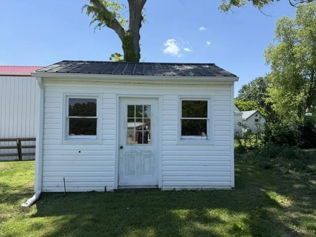 102 Brook Street Harrodsburg KY 40330