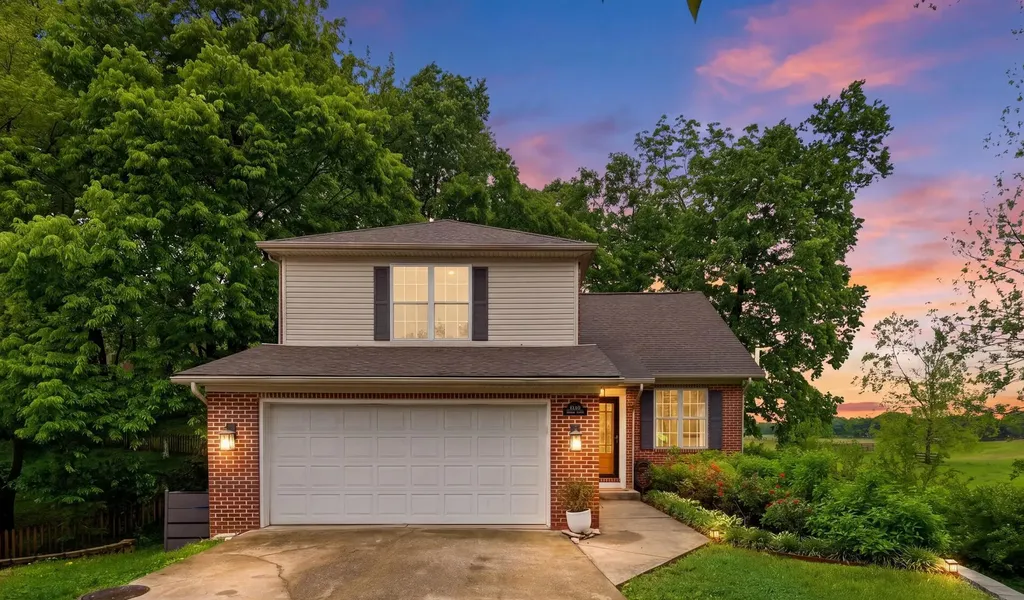 2320 Valencia Drive Lexington KY 40513