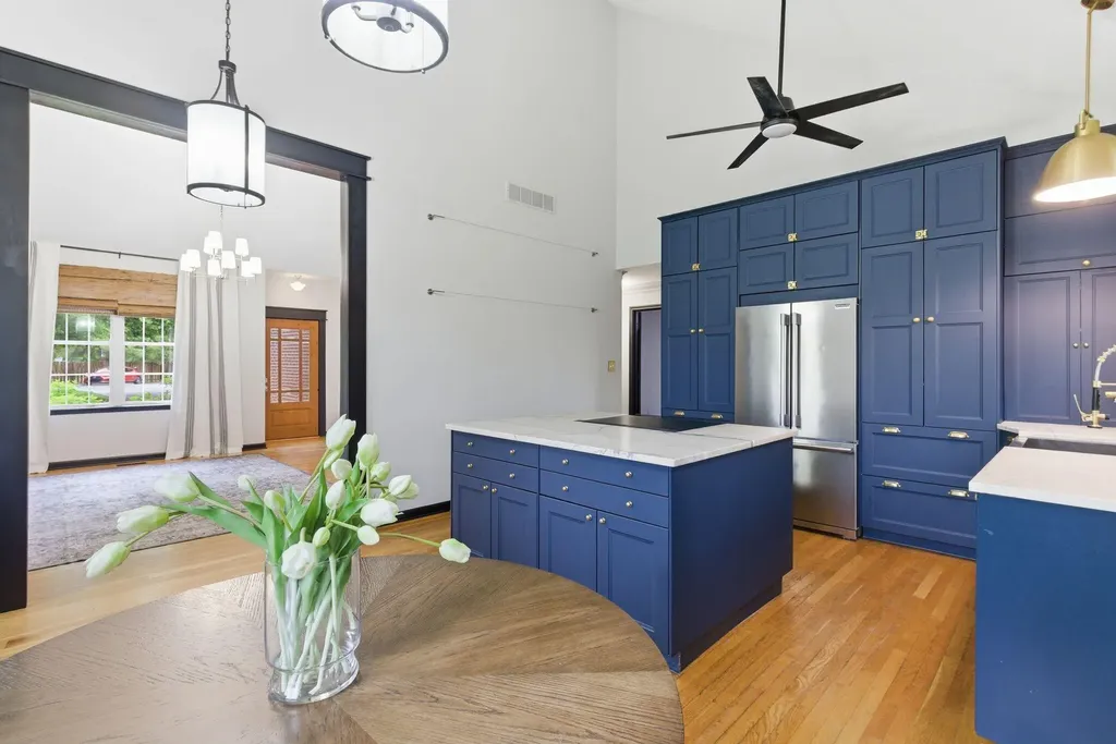 2320 Valencia Drive Lexington KY 40513
