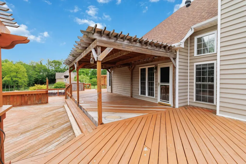 466 Woodridge Drive Lancaster KY 40444