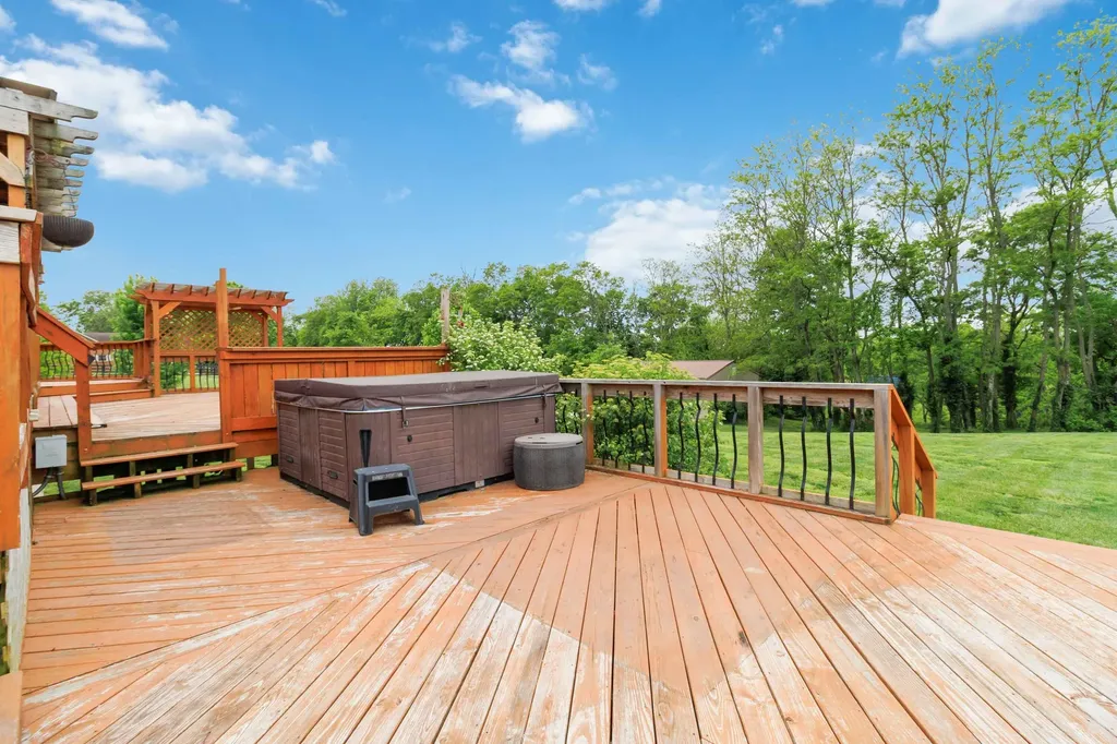 466 Woodridge Drive Lancaster KY 40444