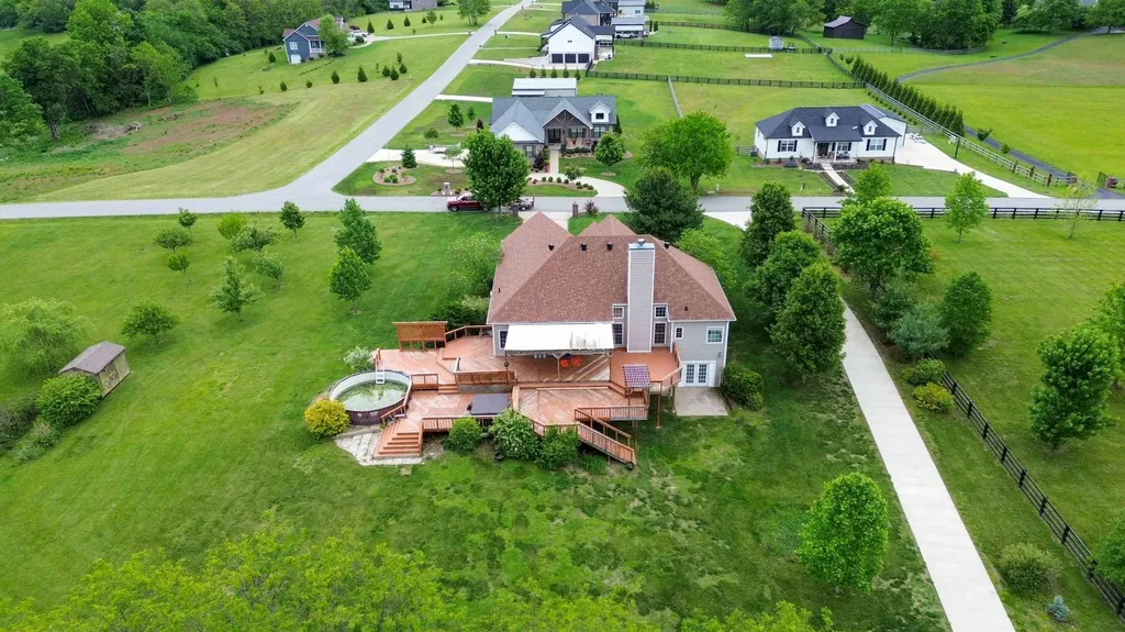 466 Woodridge Drive Lancaster KY 40444
