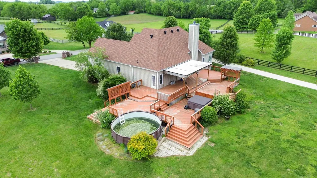 466 Woodridge Drive Lancaster KY 40444