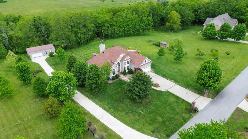 466 Woodridge Drive Lancaster KY 40444