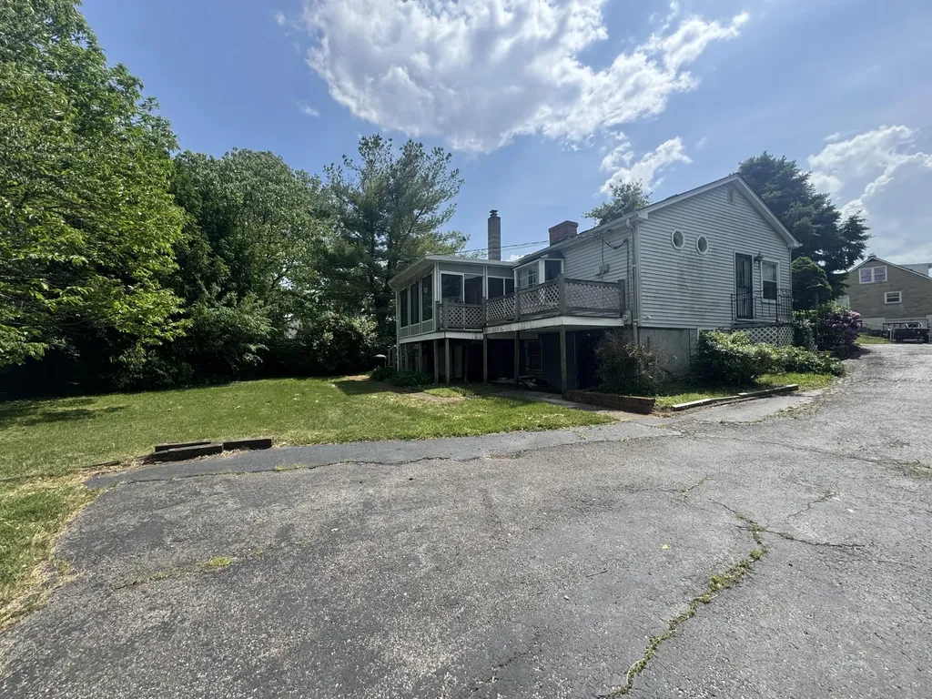 122 Leesway Drive Lexington KY 40511