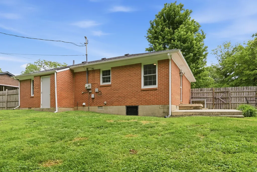 523 W Margaret Drive Wilmore KY 40390