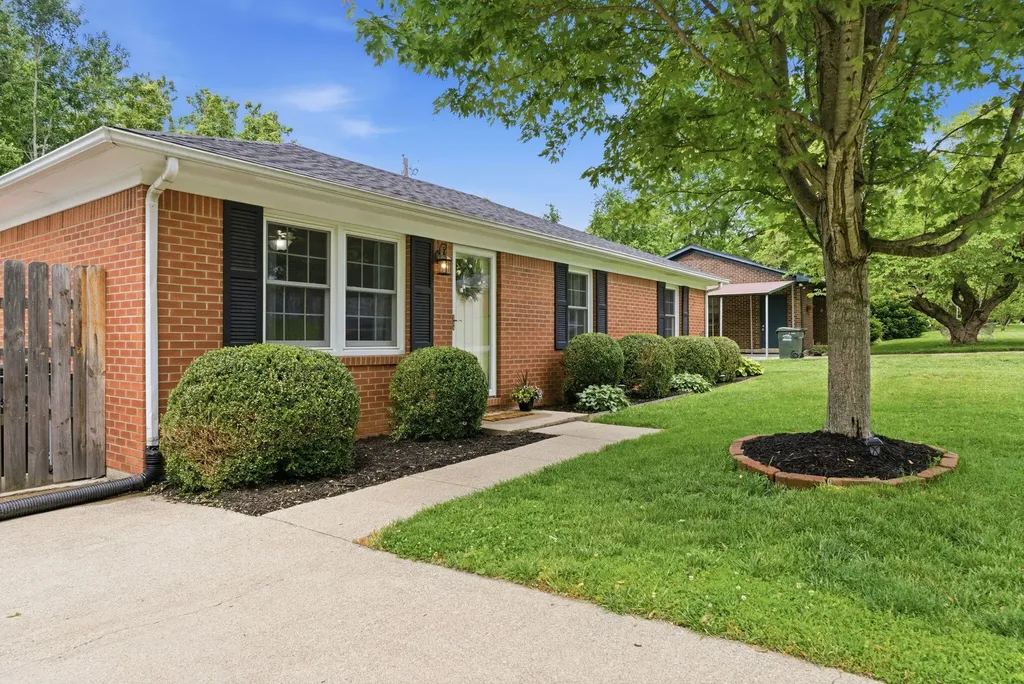 523 W Margaret Drive Wilmore KY 40390