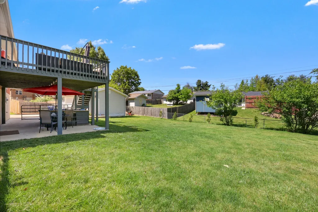3209 Elk Lake Court Lexington KY 40517