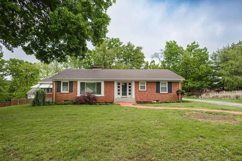 Winchester KY, 27 Hampton Avenue
