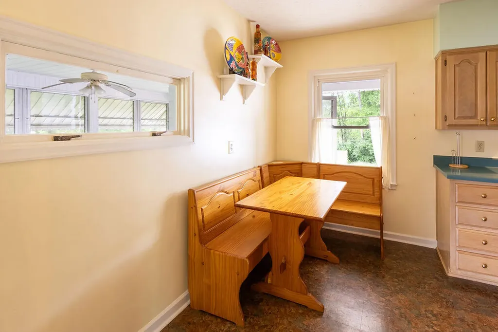 27 Hampton Avenue Winchester KY 40391