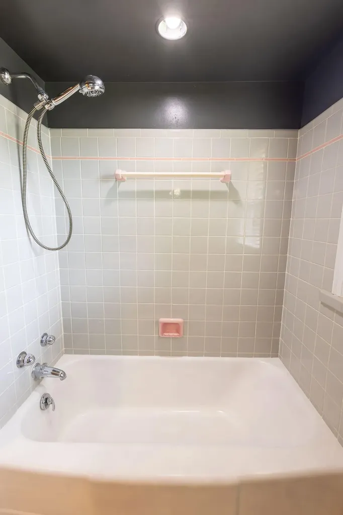 27 Hampton Avenue Winchester KY 40391