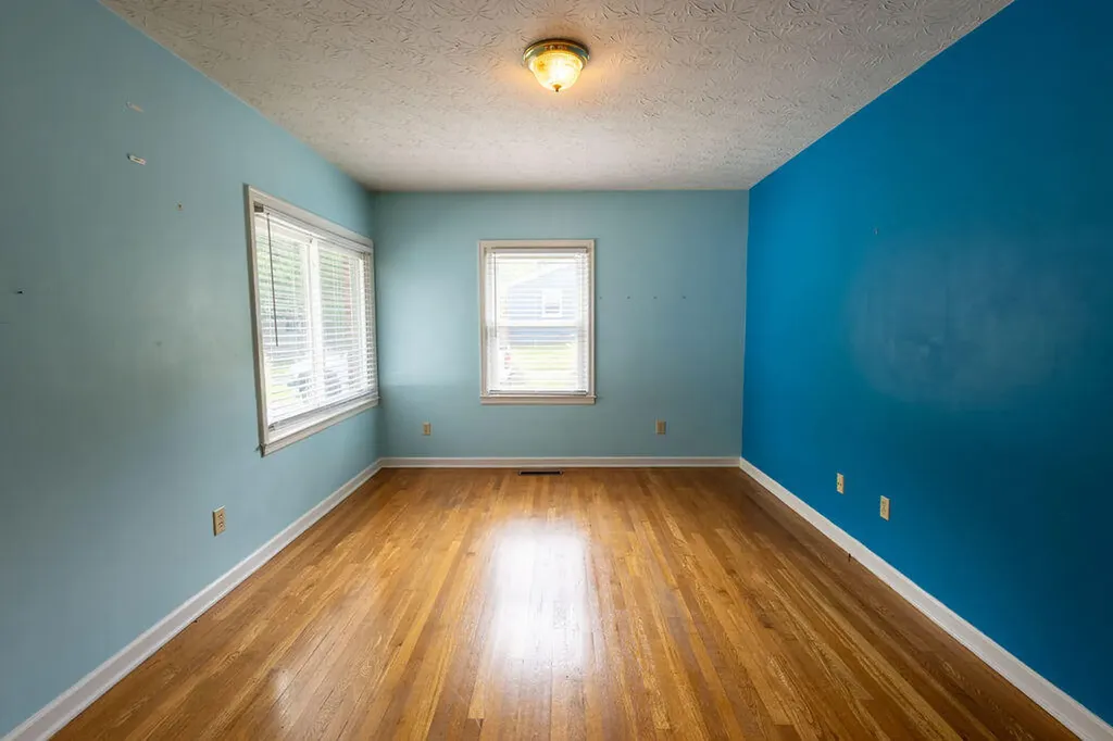 27 Hampton Avenue Winchester KY 40391