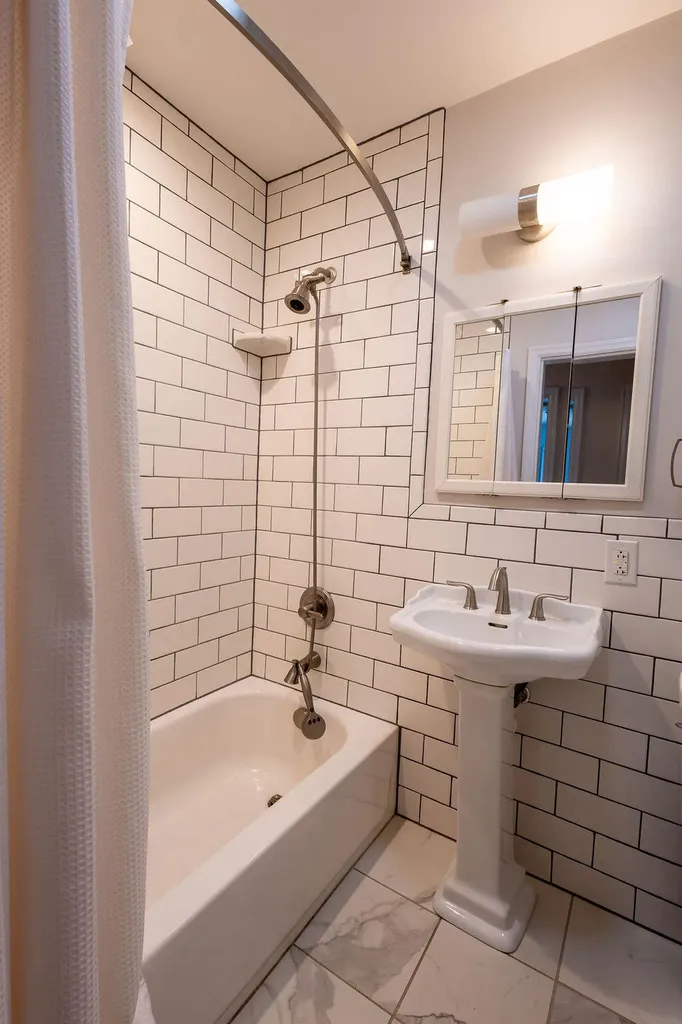 27 Hampton Avenue Winchester KY 40391
