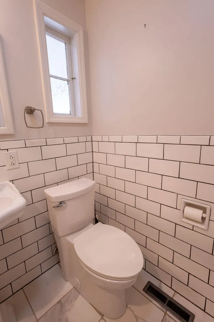 27 Hampton Avenue Winchester KY 40391