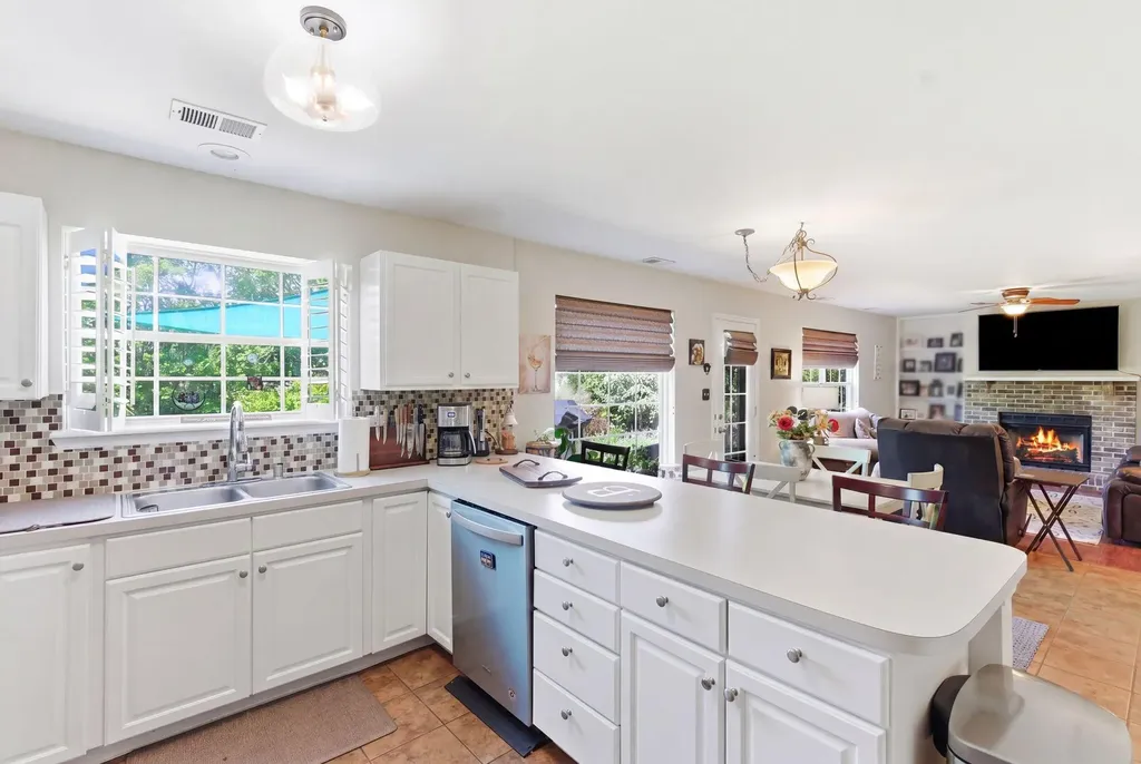 217 Redding Road Georgetown KY 40324