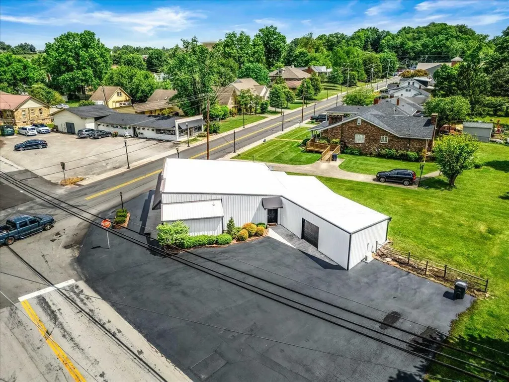 318 S Dixie Street London KY 40741