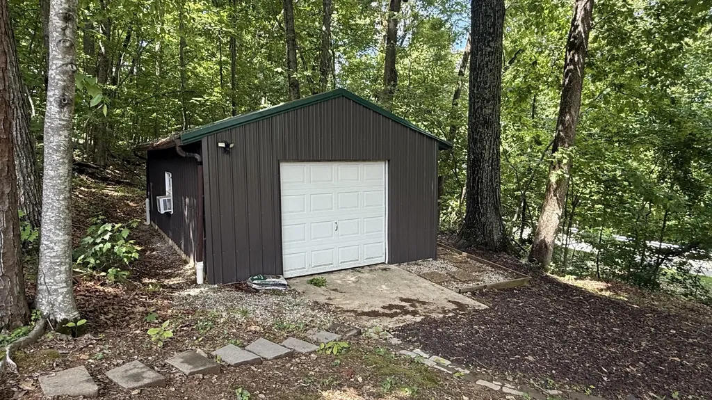 6767 Rush Branch Road Somerset KY 42501
