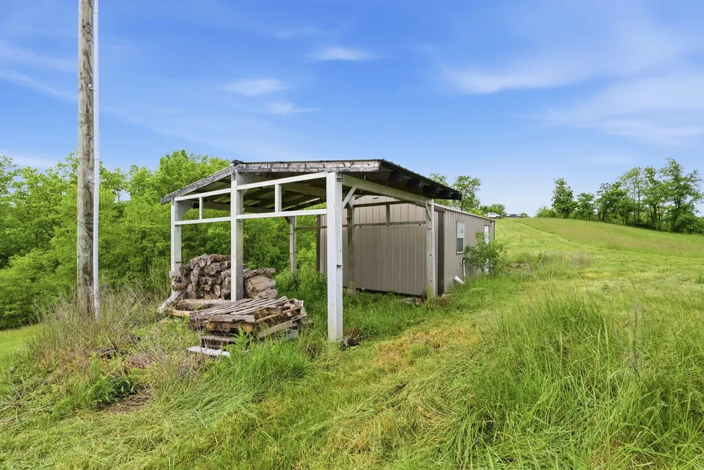2771 Baker Ridge Road Willisburg KY 40078