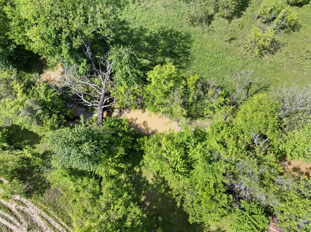 2771 Baker Ridge Road Willisburg KY 40078