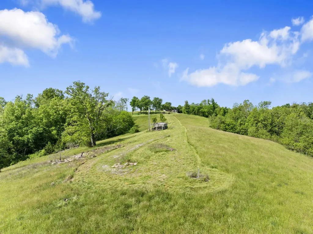 2771 Baker Ridge Road Willisburg KY 40078