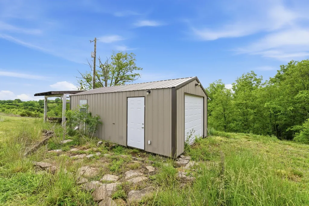 2771 Baker Ridge Road Willisburg KY 40078