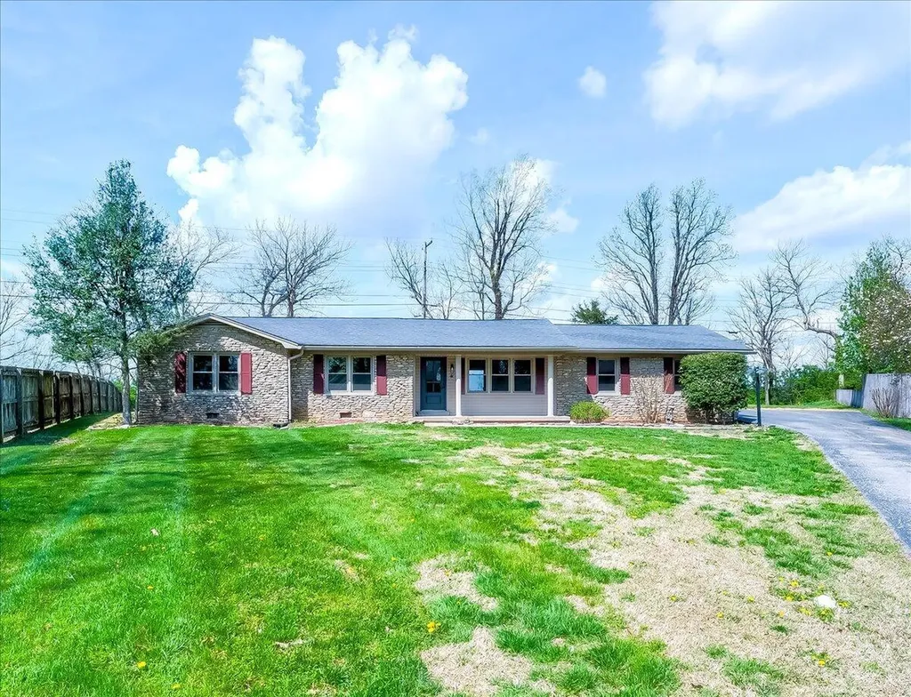 784 Colonial Trace Frankfort KY 40601
