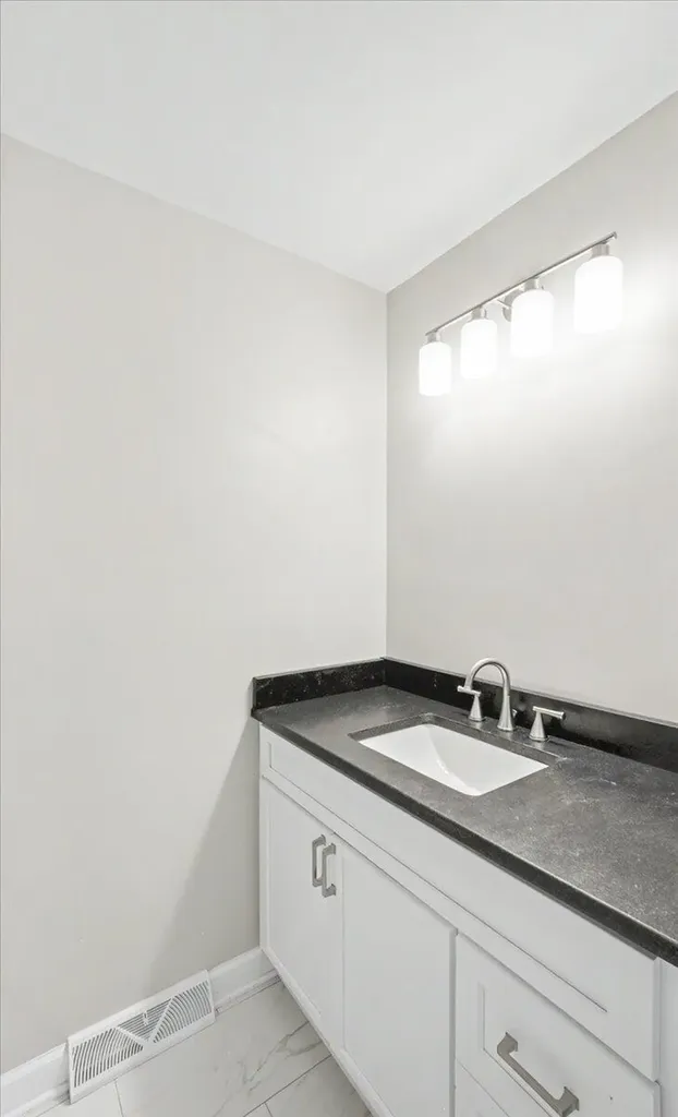 784 Colonial Trace Frankfort KY 40601
