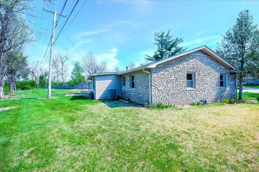 784 Colonial Trace Frankfort KY 40601