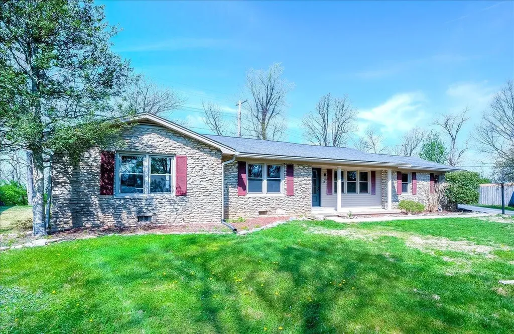 784 Colonial Trace Frankfort KY 40601