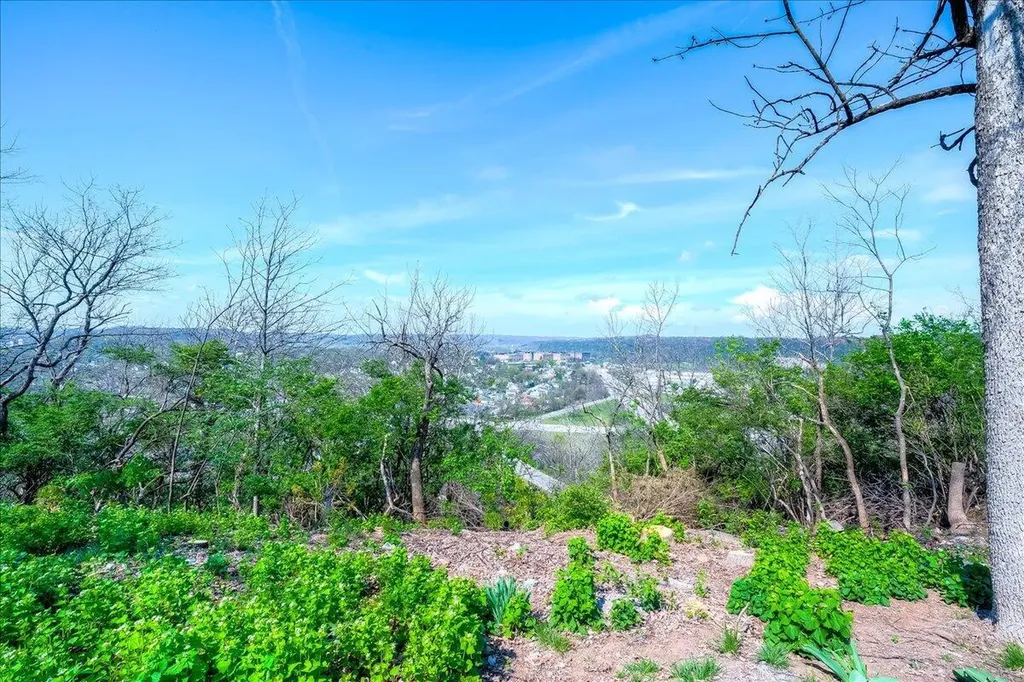 784 Colonial Trace Frankfort KY 40601