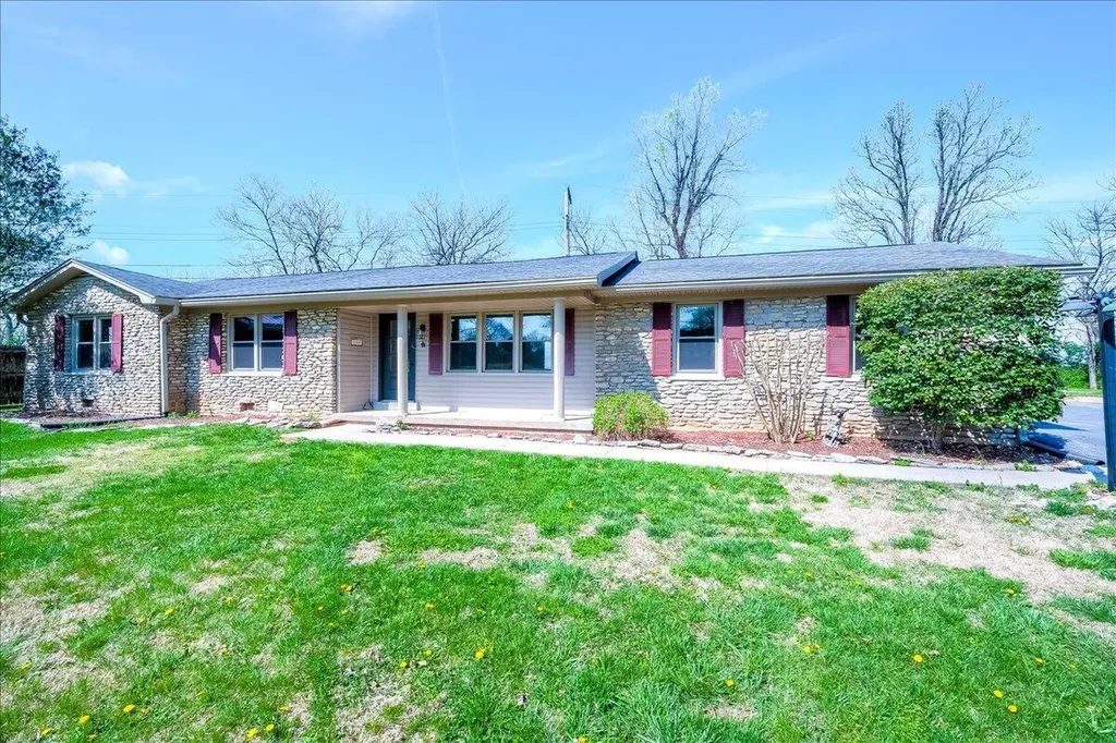 784 Colonial Trace Frankfort KY 40601
