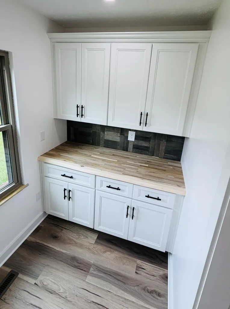 105 Geneva Avenue Irvine KY 40336
