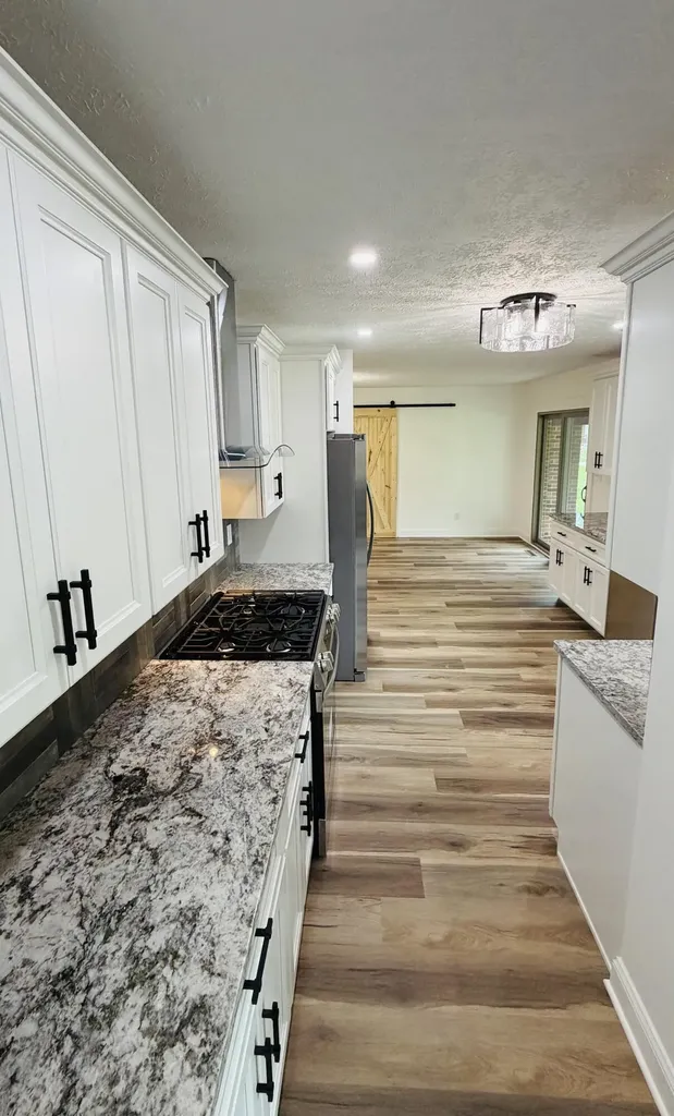 105 Geneva Avenue Irvine KY 40336