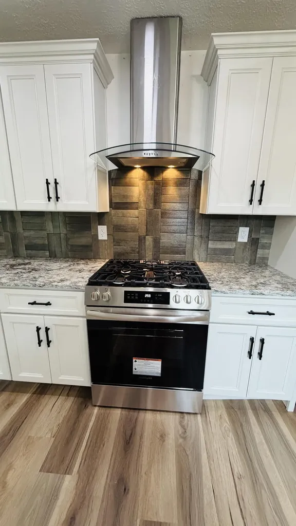 105 Geneva Avenue Irvine KY 40336
