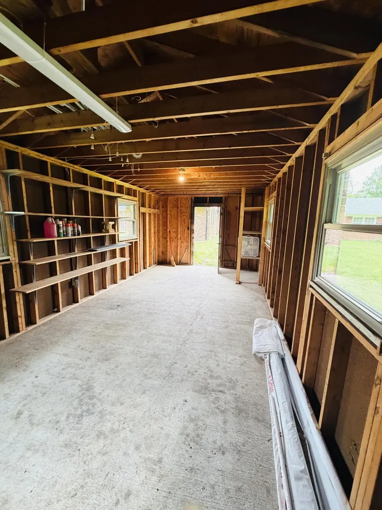 105 Geneva Avenue Irvine KY 40336