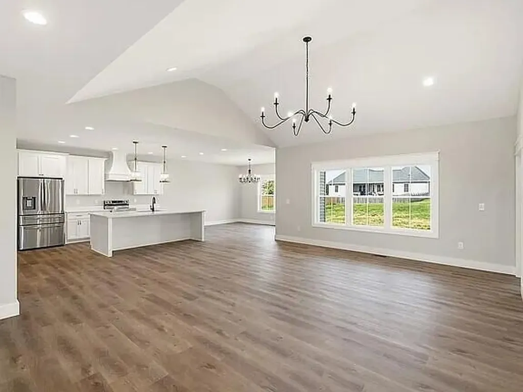 925 Meadow Lane Harrodsburg KY 40330