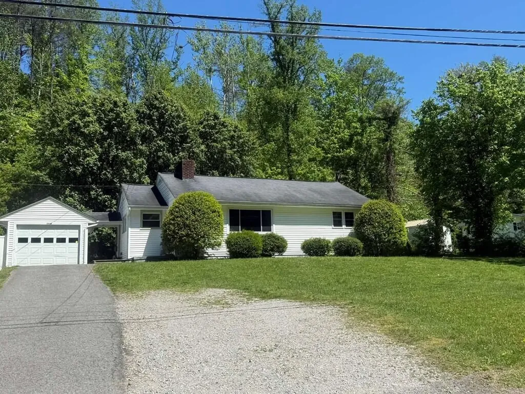 2642 Kentucky 1107 Paintsville KY 41240
