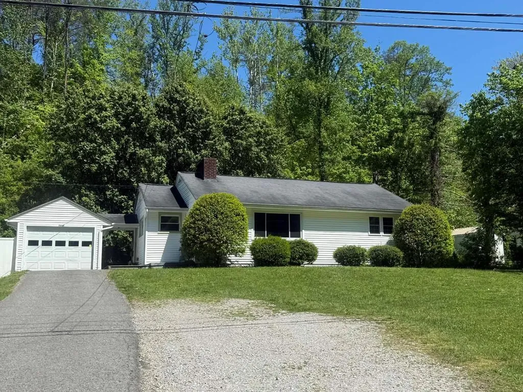 2642 Kentucky 1107 Paintsville KY 41240