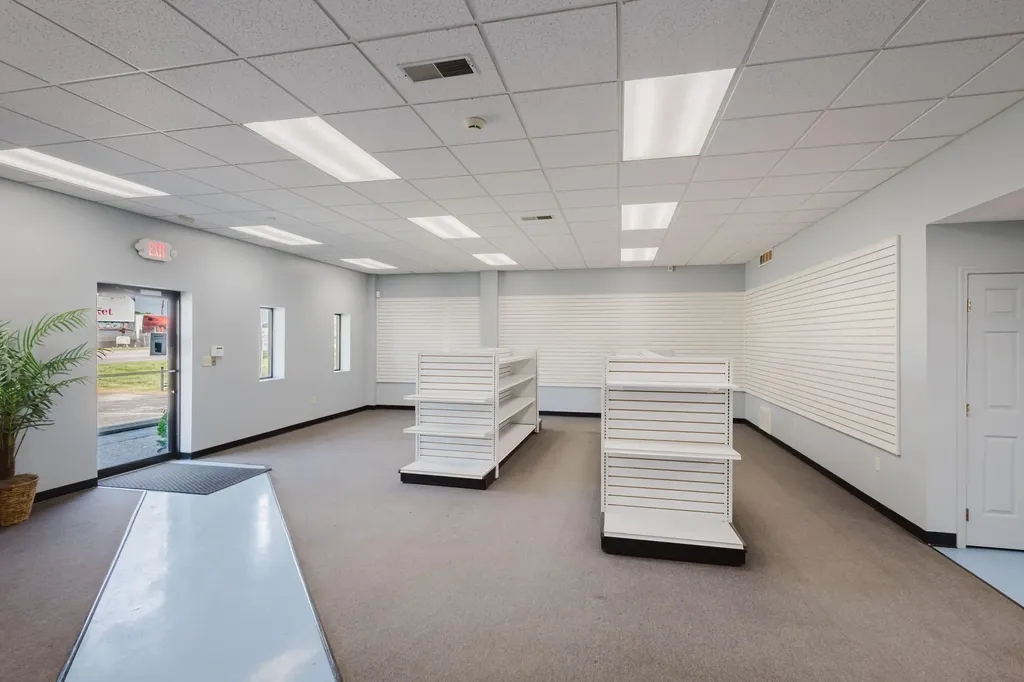 3205 7th Street Road Louisville KY 40216