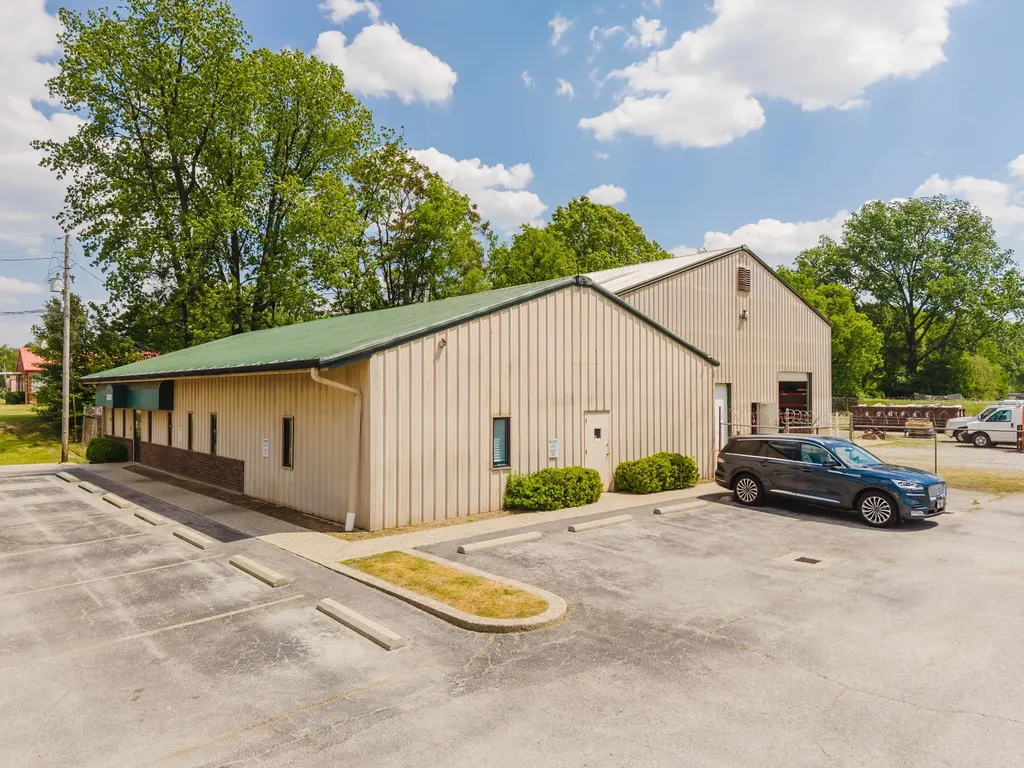 3205 7th Street Road Louisville KY 40216
